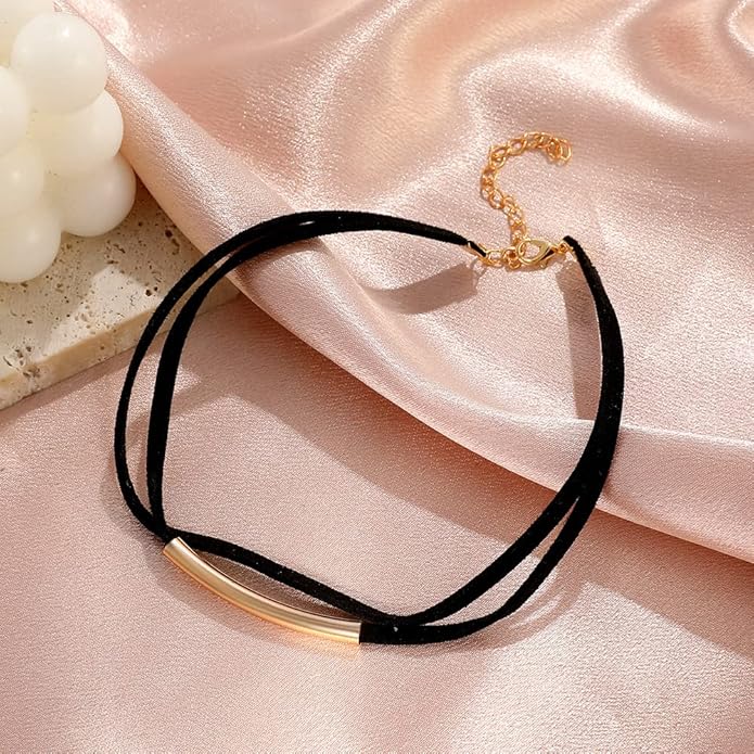Black Choker Necklaces for Women 90s Red Black Velvet Choker Necklace Thick Thin Chocker Tube Heart Circle Choker Necklace Lace Tatto Collar Necklace Goth Choker Jewelry