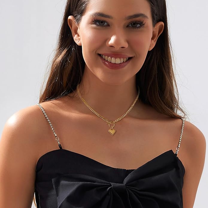 Cute Heart Necklace Dainty 18k Gold Plated Tiny Heart Pendant Choker Necklaces Small Gold Love Open Heart Chain Necklace for Women Simple Gold Necklace for Women Trendy Jewelry