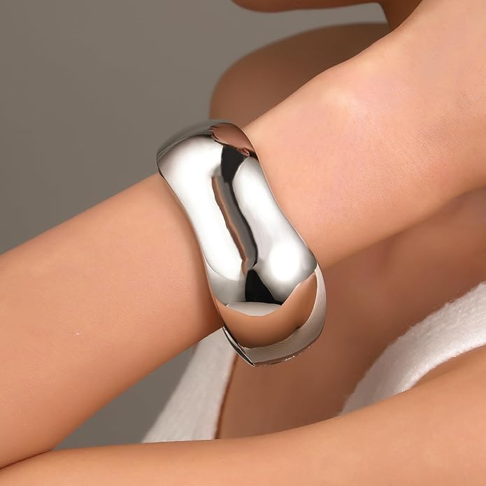 jokcde Chunky Gold/Silver Gold Cuff Bangle Bracelets for Women Trendy Hinged Cuff Open Wide Chunky Gold Bracelet Minimalist Bangle Jewelry Gift