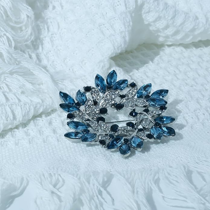 Vintage Botanical Flower Brooch for Women - An elegant crystal - inlaid metal pin accessory suitable for dresses, jackets, and scarves