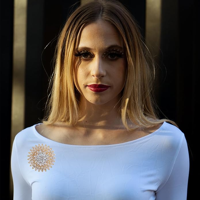 Vintage Rhinestone Round Flower Brooch Pin for Women,Sparkling Floral Lapel Pins Fashion Crystal Cluster Brooches Elegant Dress Accessories Christmas Wedding Jewelry