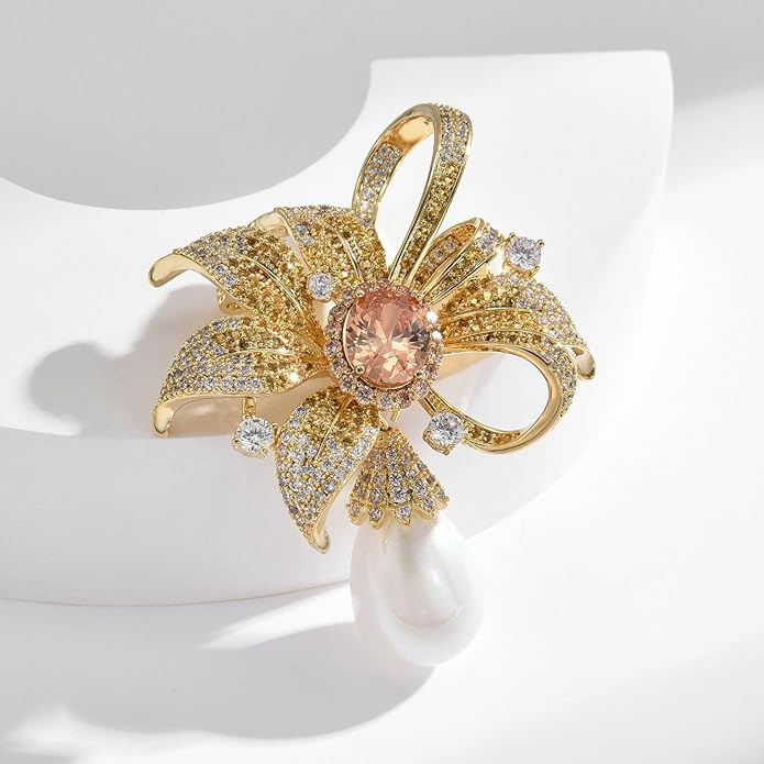 Flower Brooch for Women Girls Flower Rhinestone Brooch Gold Plated Lapel Pin Clothing Accessory Wedding Gift Fashion Jewelry for Mom Wife