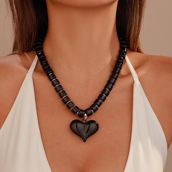 YUJIE Chunky Heart Penadnt Necklace for Women- Exaggerated Statement Puff Heart Necklace with Acrylic Beaded Chain