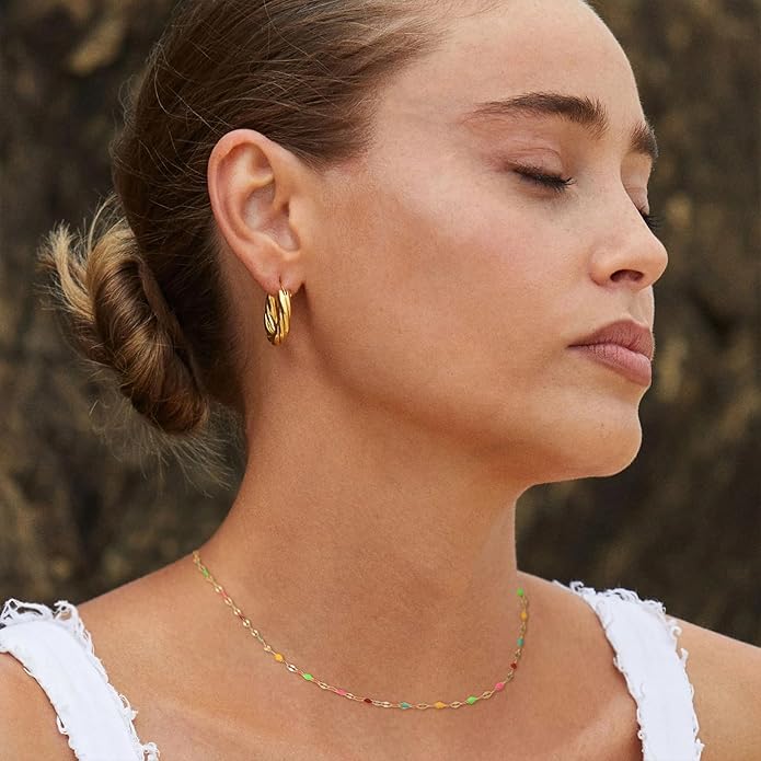 Gold Necklaces for Women Trendy, 14K Gold Plated Dainty Lip Chain Simple Choker Hypoallergenic Waterproof Boho Necklace Fashion Accessories Summer Jewelry for Women Gifts