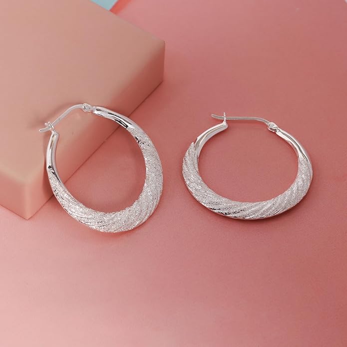 LeCalla 925 Sterling Silver Shrimp Classic Diamond-Cut Light-Weight Hoop Earrings for Women