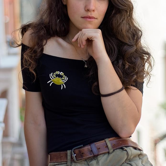 18K Gold Brooch Rhinestone Animal Brooch Pin Elegant Lapel Pin Wedding Jewelry Christmas Gift Dress Accessories for Women