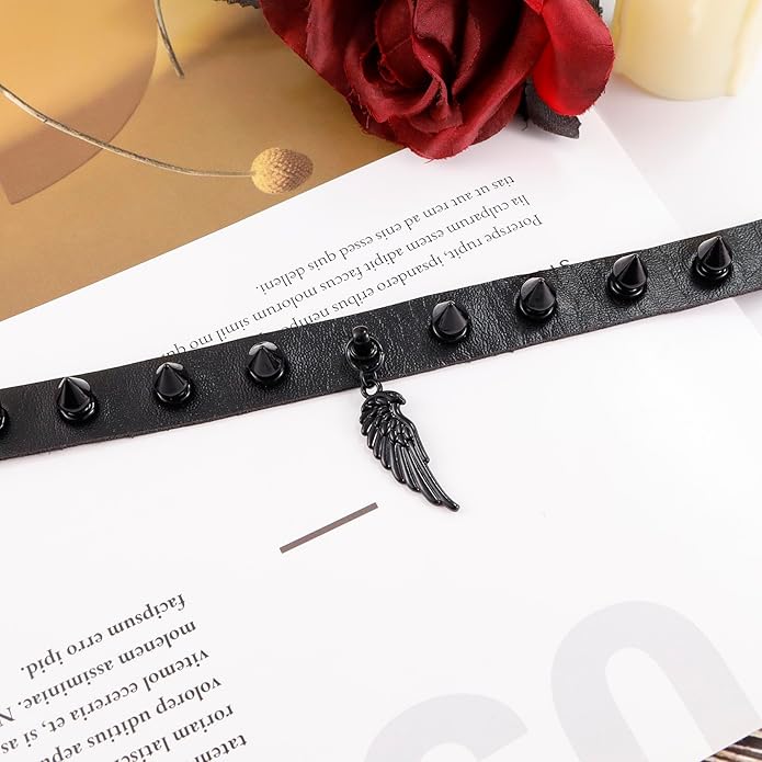 MILAKOO Punk Black Choker Gothic Spiked Rivets for Women Men with Charm Pendant Leather Necklace