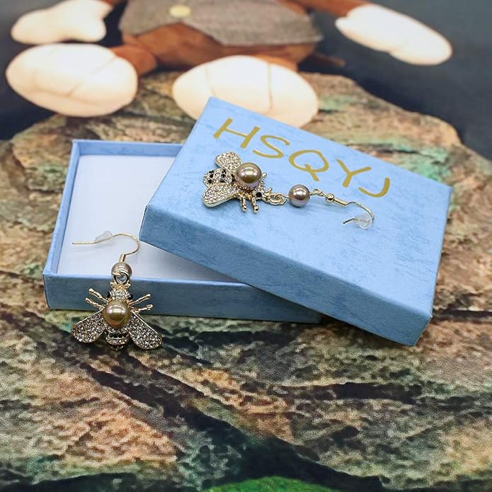 Honey Bee Brooches Crystal Insect Themed Bee Brooch Animal Fashion Shell Pearl Brooch Pin Gold Tone