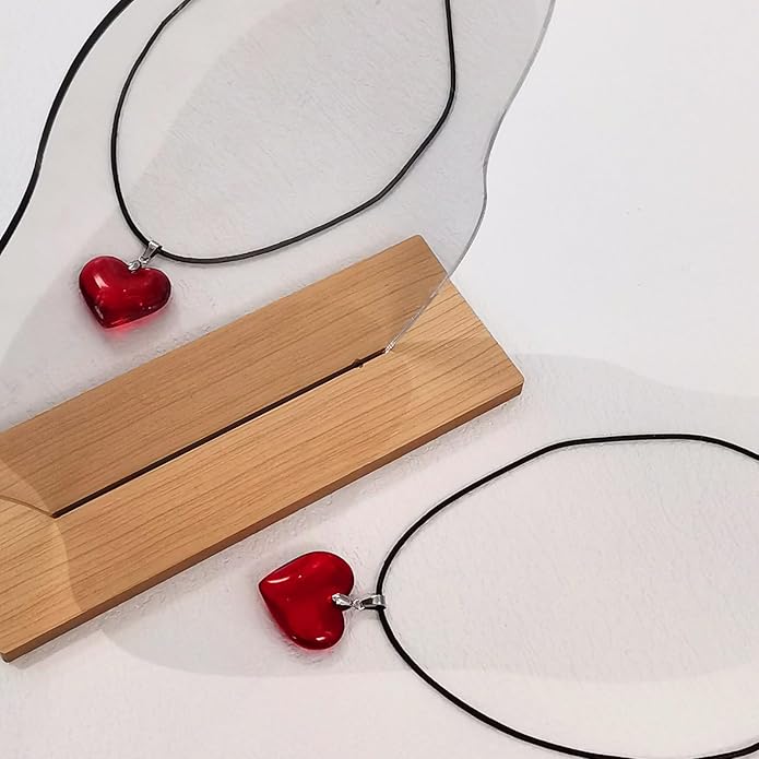 Zeffy Cute Heart Necklace 18k Gold/Silver Plated Tiny Heart Pendant Choker Necklaces Gold Love Heart Chain Necklace for Women Dainty Gold Jewelry Valentines Day Gifts for Women Girls Teen Girls