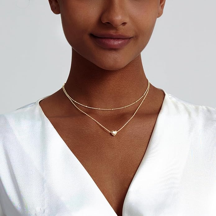 Zeffy Dainty Gold Heart Necklace for Women Trendy 14K Gold/Silver Plate Cute Heart Pendant Choker Necklaces Gold Love Heart Chain Necklace for Women Dainty Gold Jewelry Gifts for Women