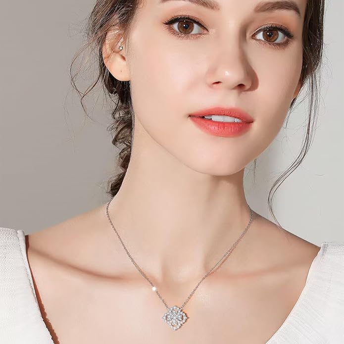 G&GEMSJEW Heart Necklaces for Women, 1-2 Carats Moissanite, 18K White Gold-Plated 925 Sterling Silver Round Brilliant Cut Moissanite Imitation Diamond Necklaces, Jewelry Gifts for Christmas Valentine's Day,Anniversary Present for Wife Women