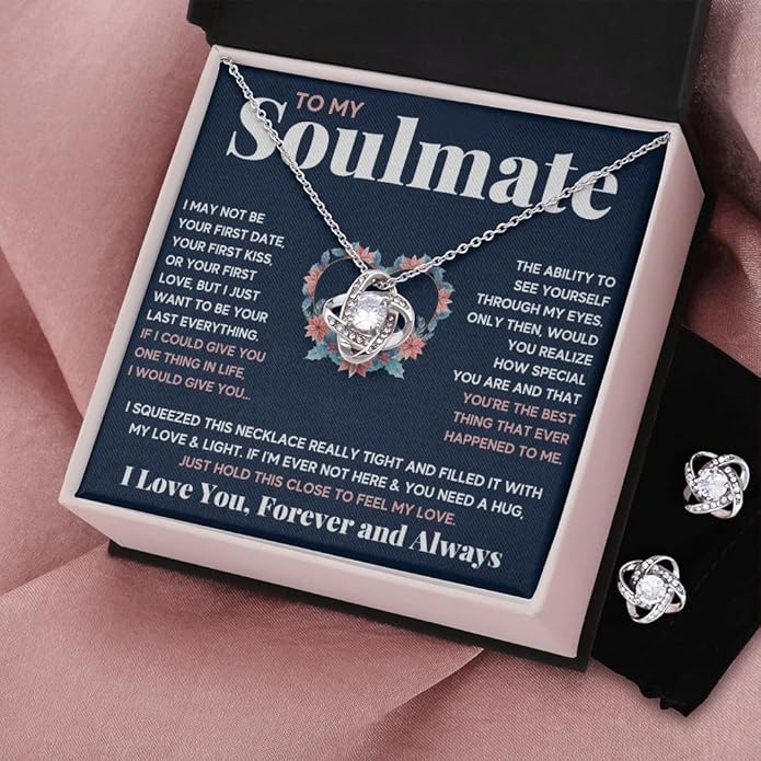 Couples Gifts Necklace To My Soulmate Necklace Birthday Christmas Jewelry Romantic Gifts For My Wife with Message Card Box Personalized Gift Present Pendant for Future Wife Soulmate Girlfriend