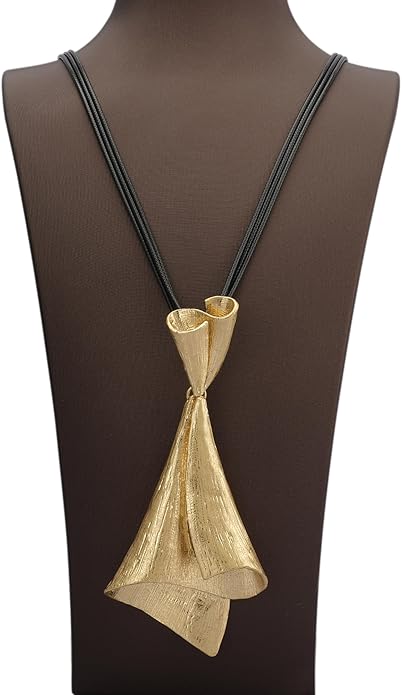 Boho Necklaces for Women Chunky Circle Necklace Layered Boho Circle Leather Choker Necklace Long Vintage Necklaces Bohemian Jewlery Gifts