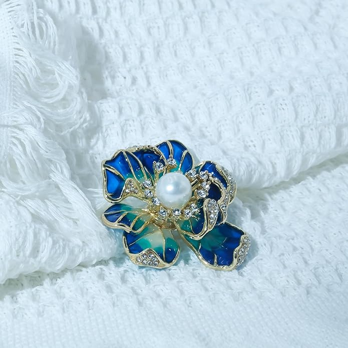 Vintage Botanical Flower Brooch for Women - An elegant crystal - inlaid metal pin accessory suitable for dresses, jackets, and scarves