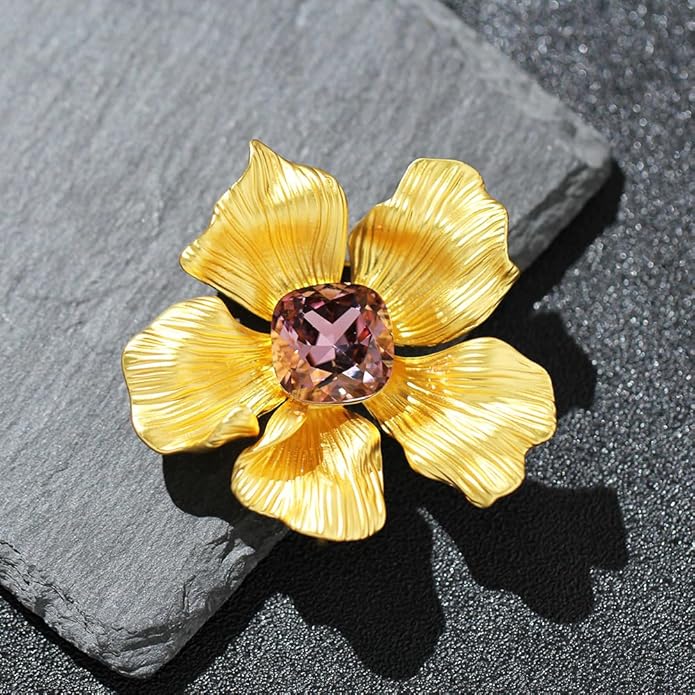 Rhinestone Flower Brooch Austrian Crystal Flower Pin 18k Gold Plated Floral Brooch Lapel Pin Jewelry Mother's Day Birthday Gifts for Mom Wife