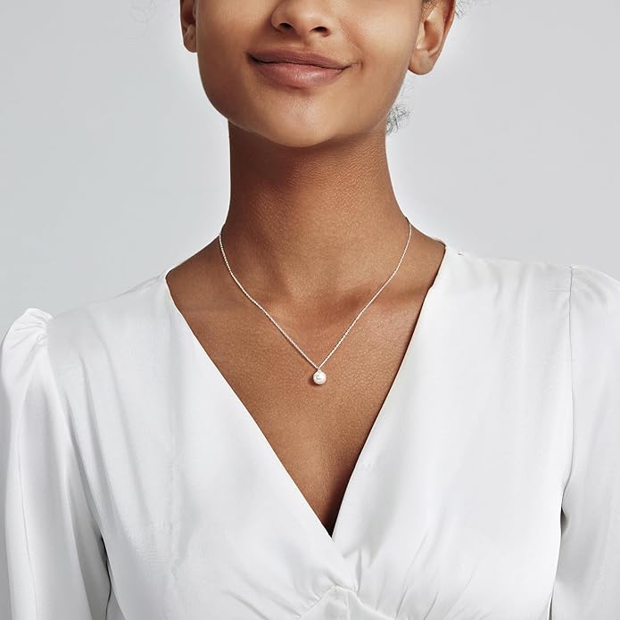 Zeffy Gold Pearl Necklace for Women, Dainty 14K Gold/Silve Plated Layered Pearl Choker Pearl Earrings Pearl Bracelets Wedding Trendy Gold Jewelry Set for Women Gifts