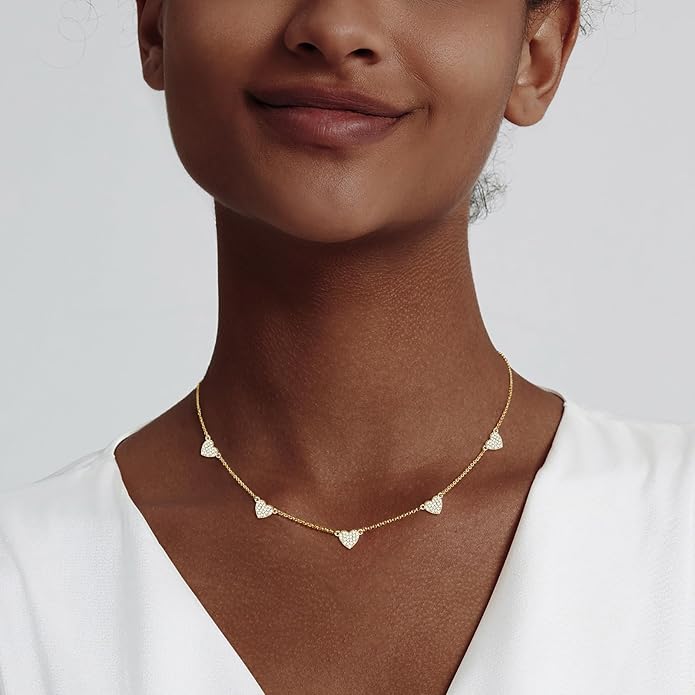 Cute Heart Necklace Dainty 18k Gold Plated Tiny Heart Pendant Choker Necklaces Small Gold Love Open Heart Chain Necklace for Women Simple Gold Necklace for Women Trendy Jewelry