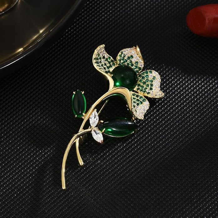 Flower Brooch for Women Girls Flower Rhinestone Brooch Gold Plated Lapel Pin Clothing Accessory Wedding Gift Fashion Jewelry for Mom Wife