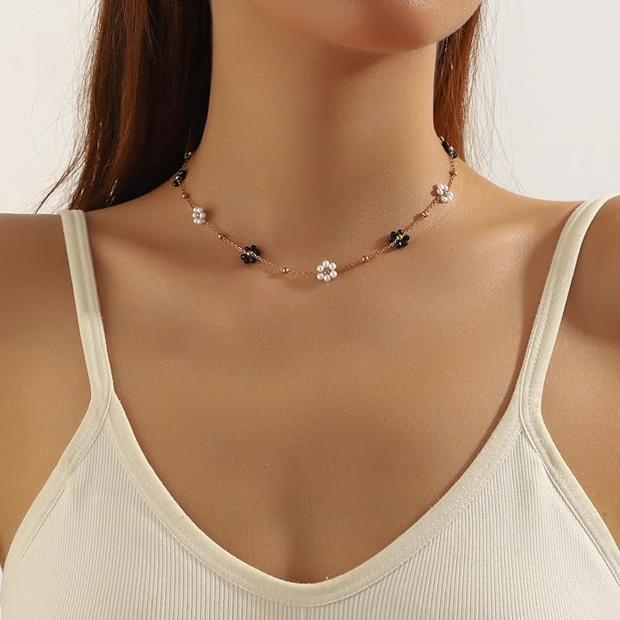 Daisy Pearl Necklaces for Women, Gold Plated Stainless Steel Handmade Flower Choker Jewelry Women Gifts