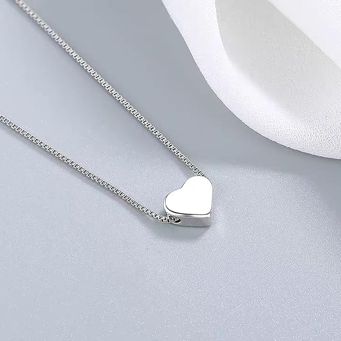 Zeffy Dainty Gold Heart Necklace for Women Trendy 14K Gold/Silver Plate Cute Heart Pendant Choker Necklaces Gold Love Heart Chain Necklace for Women Dainty Gold Jewelry Gifts for Women