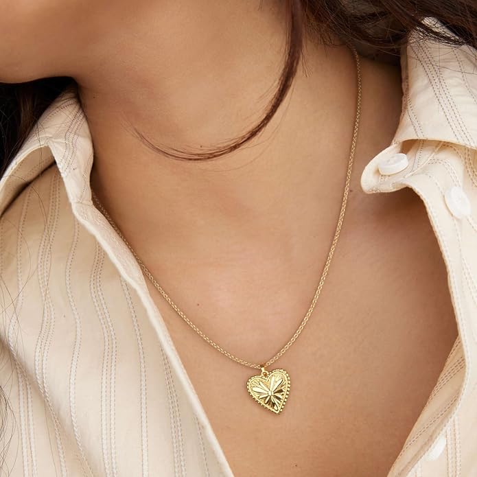 Gold Flower Pendant Necklace Dainty Floral Choker 14K Plated Shining Cute Heart Necklace for Women