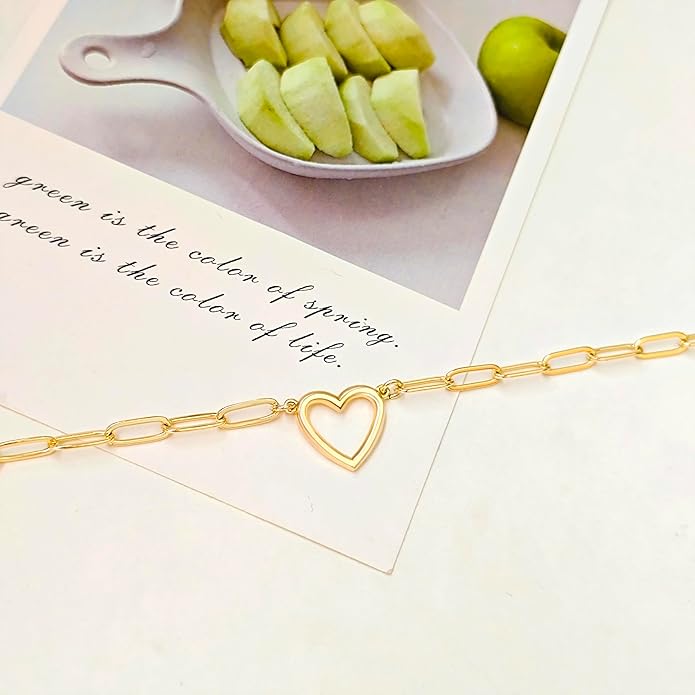 Zeffy Cute Heart Necklace 18k Gold/Silver Plated Tiny Heart Pendant Choker Necklaces Gold Love Heart Chain Necklace for Women Dainty Gold Jewelry Valentines Day Gifts for Women Girls Teen Girls