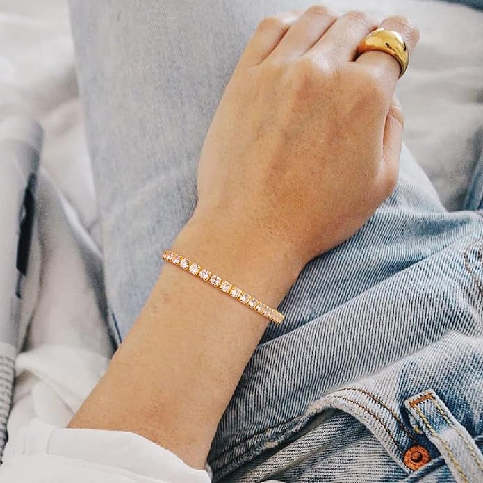 MTMY Gold Chain Bracelet for Women 14K Gold Plated Dainty Bracelets with Adjustable Chain Cute Bracelet Gold Trendy Jewelry