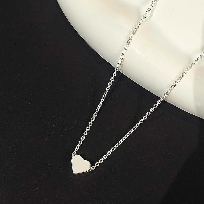 Zeffy Dainty Gold Heart Necklace for Women Trendy 14K Gold/Silver Plate Cute Heart Pendant Choker Necklaces Gold Love Heart Chain Necklace for Women Dainty Gold Jewelry Gifts for Women