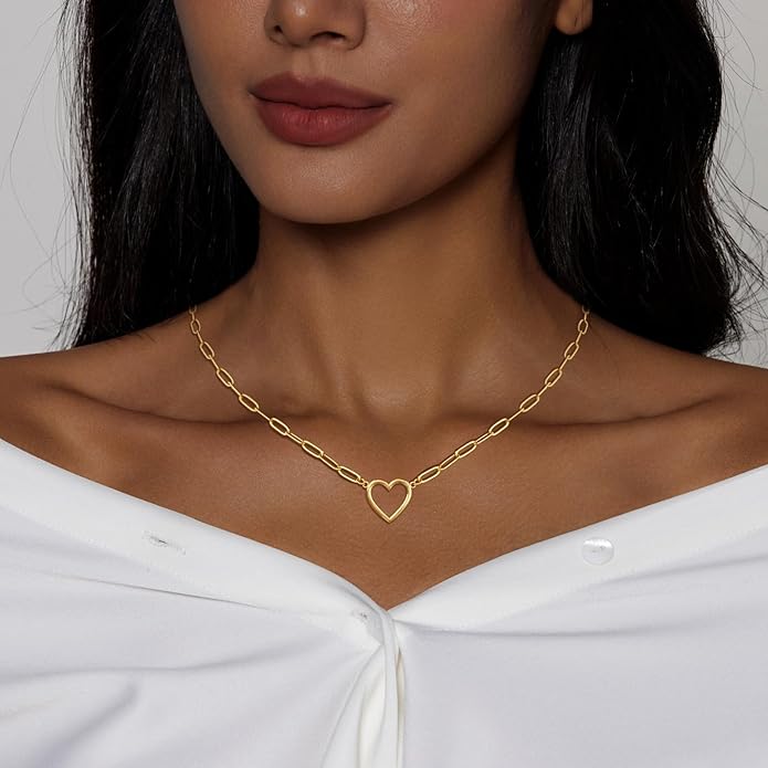 Cute Heart Necklace Dainty 18k Gold Plated Tiny Heart Pendant Choker Necklaces Small Gold Love Open Heart Chain Necklace for Women Simple Gold Necklace for Women Trendy Jewelry