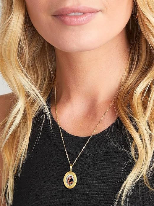 Supcare Locket Necklace That Holds Pictures-Engraved Photo Pendant Custom Jewellery Gifts for Men Women (with Jewellery Gift Box)