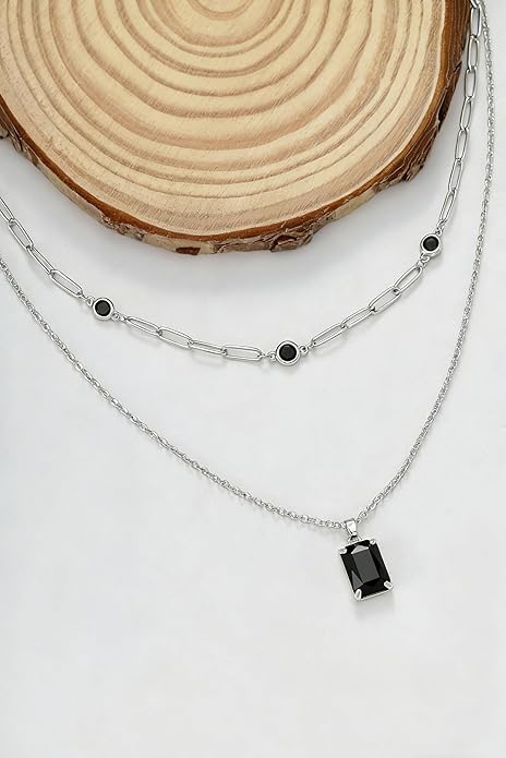 Gold Layered Pendant Necklaces for Women 14k Gold Plated Crystal Choker Necklace Paperclip Rhinestone Necklace Party Prom Jewelry