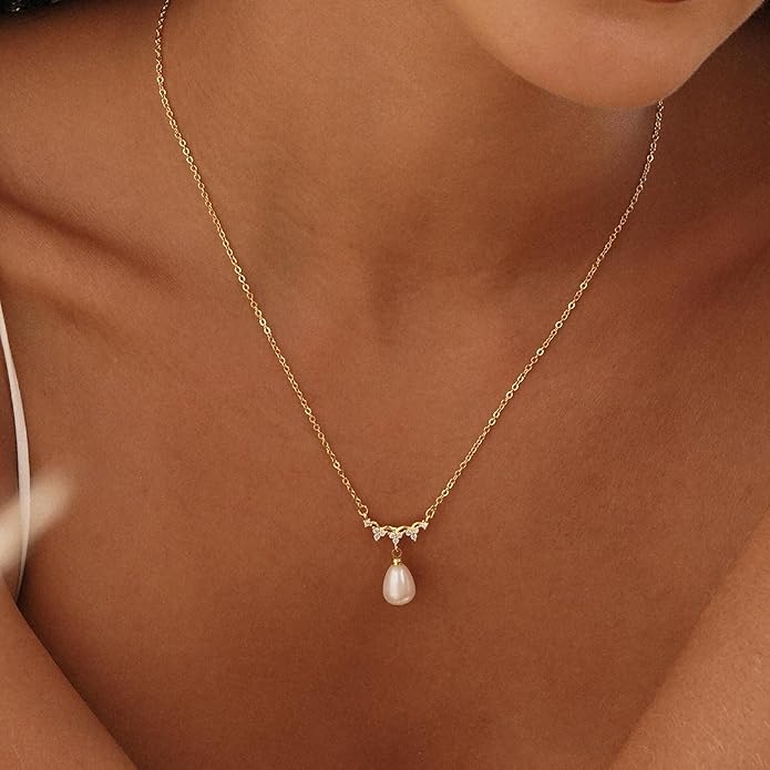 Pearl Necklaces for Women Trendy,14k Gold Plated Pearl Pendant Necklace Dainty Wedding Necklace Small Cute Gold Choker Necklace for Women Non Tarnish Gold Prom Jewelry Fashion Bridesmaids Gifts