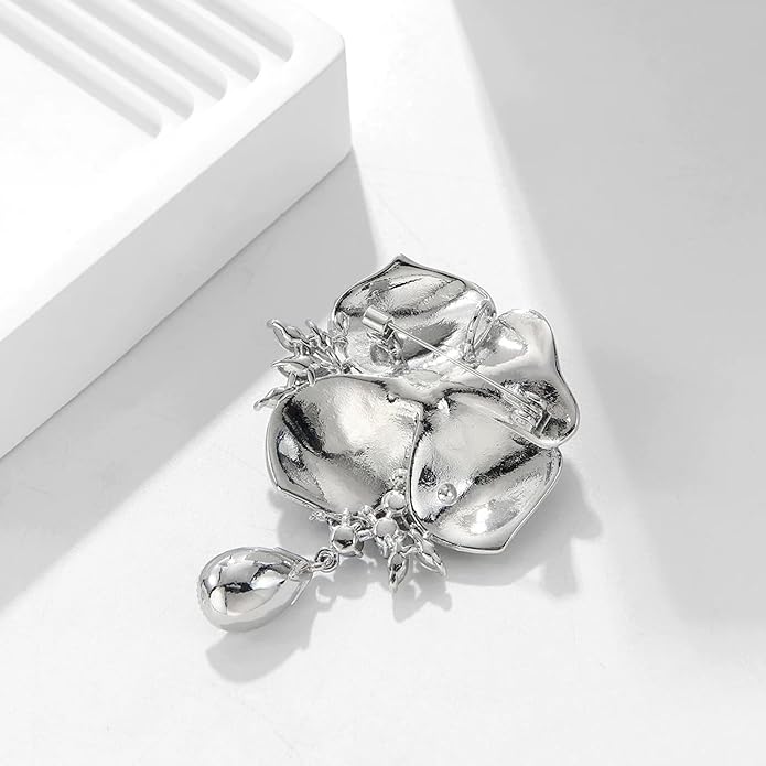 Vintage Botanical Flower Brooch for Women - An elegant crystal - inlaid metal pin accessory suitable for dresses, jackets, and scarves