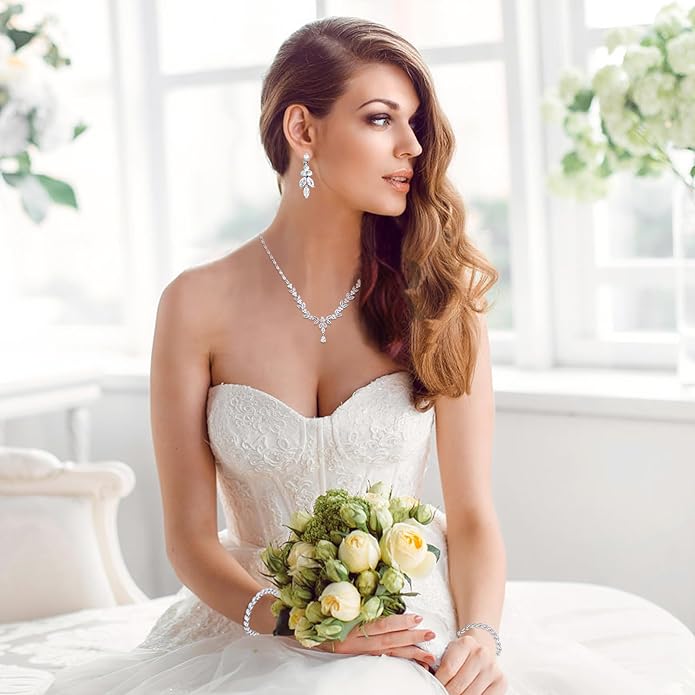 Women Jewelry Set Silver Plated Necklace Earrings Set Bridal Wedding Jewelry Bling Cubic Zirconia Choker Crystal party Jewelry Accessories for Women