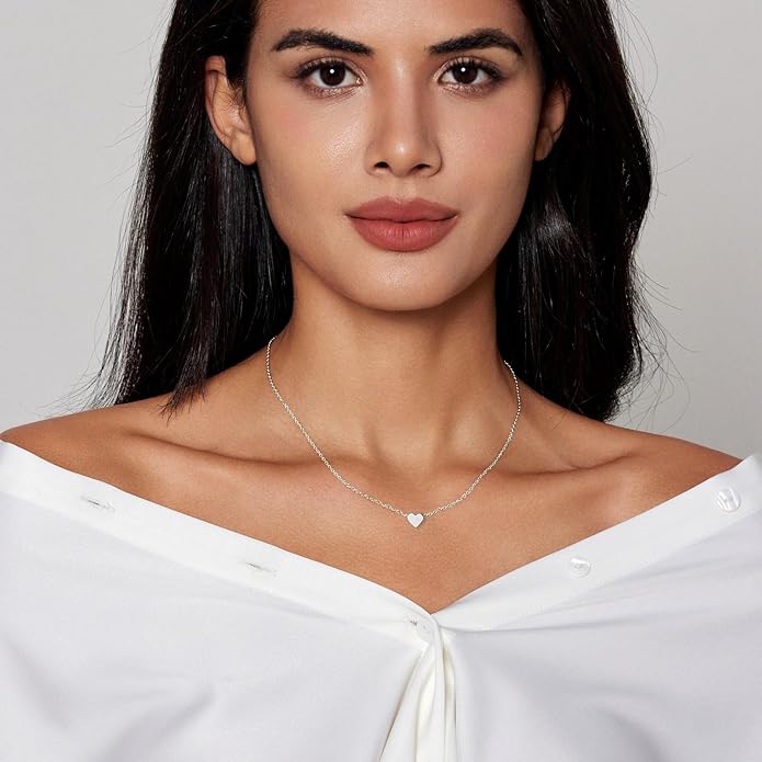 Zeffy Cute Heart Necklace 18k Gold/Silver Plated Tiny Heart Pendant Choker Necklaces Gold Love Heart Chain Necklace for Women Dainty Gold Jewelry Valentines Day Gifts for Women Girls Teen Girls