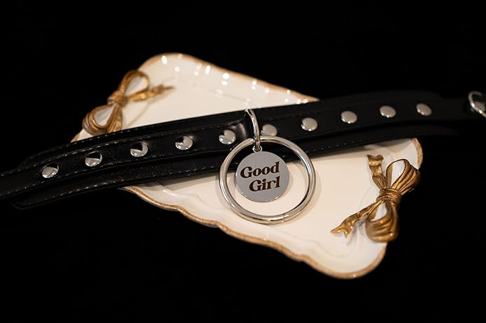 Black O-ring Leather Choker Collar for Women, Gothic Punk Style Adjustable Choker Necklace with Rivets and Engraved Letters Steel Tag