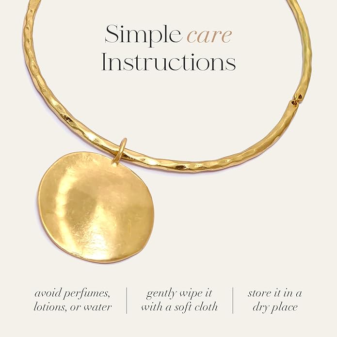 Pendant Necklaces for Women, Sculptural Circle Necklace with Pendant, Link Collar Design, Fashion Jewelry Statement Piece