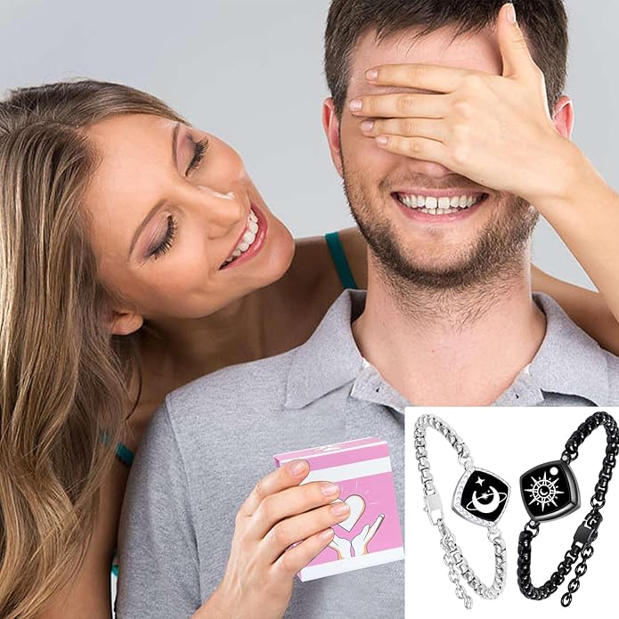 PULOMI Long Distance Touch Bracelets, Vibration & Light up Remote Smart Matching Couples Bracelet for Couple Long Distance Relationship Girlfriend Boyfriend Festival Gifts Lover Jewelry Set