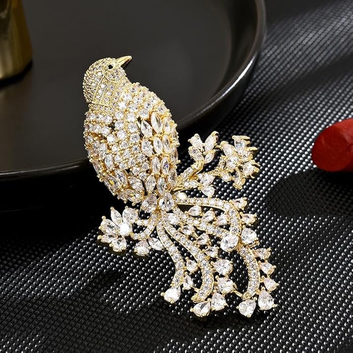18K Gold Brooch Rhinestone Animal Brooch Pin Elegant Lapel Pin Wedding Jewelry Christmas Gift Dress Accessories for Women
