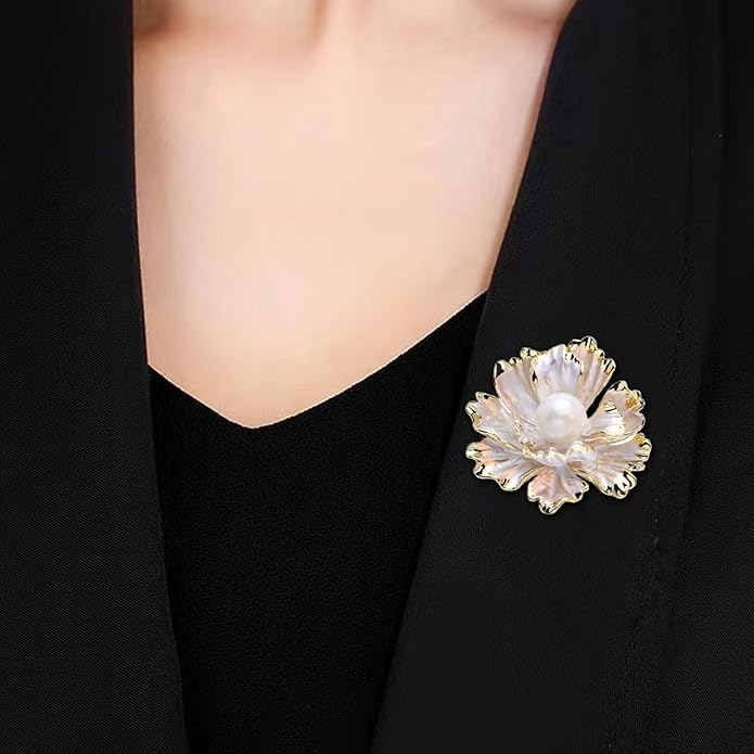 Crystal Pearl Flower Brooches Pins Fashion Beautiful Created Rhinestone Floral Brooch Good Idea for Party Dance Wedding Banquet for Elegant Women Girl