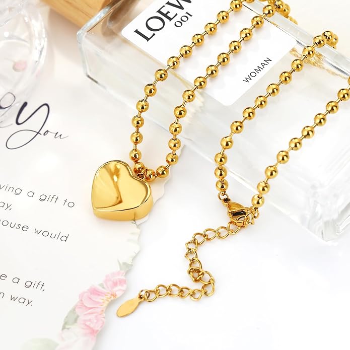 Chunky Gold Necklace for Women, 18K Waterproof Heart Necklace Statement Necklace Gold Charm Necklace Chunky Jewelry Paperclip Chain Choker Gift for Women