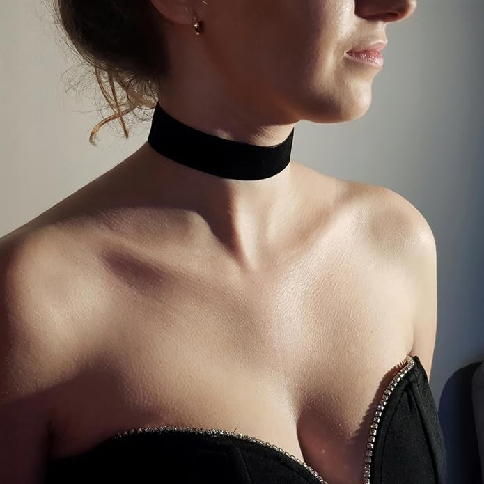 Fesciory Black Necklaces for Women, Adjustable Layered Velvet Leather Lace Collar Necklace, Goth Jewelry Gifts.