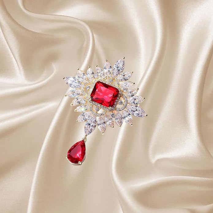 Crystal Pearl Flower Brooches Pins Fashion Beautiful Created Rhinestone Floral Brooch Good Idea for Party Dance Wedding Banquet for Elegant Women Girl
