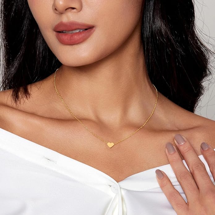 Zeffy Cute Heart Necklace 18k Gold/Silver Plated Tiny Heart Pendant Choker Necklaces Gold Love Heart Chain Necklace for Women Dainty Gold Jewelry Valentines Day Gifts for Women Girls Teen Girls