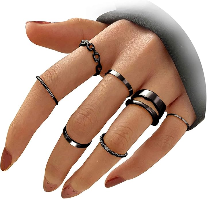 FAXHION Gold Knuckle Rings Set for Women Snake Chain Stacking Ring Vintage BOHO Midi Rings SIze Mixed