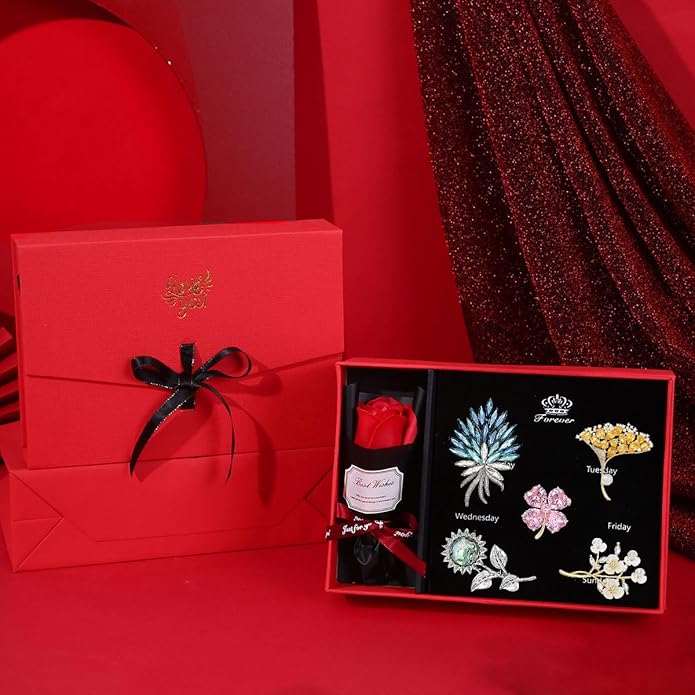 Brooch Set Gift Box for Women Rhinestone Zircon Animal Pin Christmas Birthday Holiday Gift for Wife Girlfriend Mother