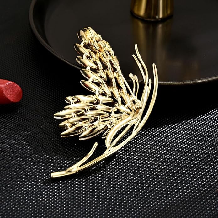 Animal Brooch for Women Girls 18k Gold Plated Animal Brooch Pin Rhinestone Animal Brooch Lapel Pin Jewelry Thanksgiving Day Birthday Wedding Gifts for Mom Wife