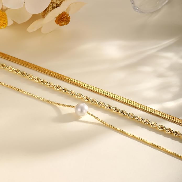 Layered Gold Necklace for Women Trendy 14K Gold Plated Heart CZ Pendant Layered Gold Necklaces Set Coin Choker Necklaces Simple Circle Cubic Zirconia Pearl Necklace Stack Herringbone Paperclip Chain Jewelry Set