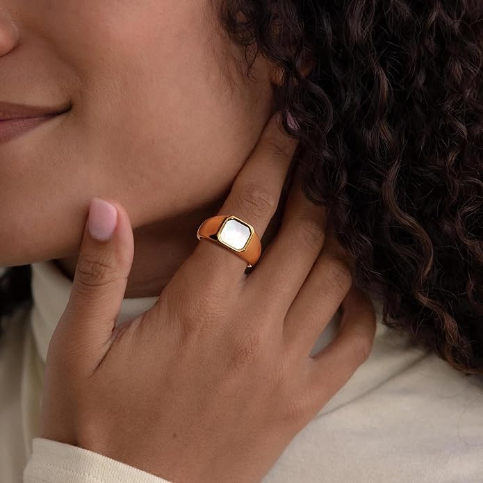 YeGieonr Gold Rings for Women Trendy Non Tarnish Chunky Gold Plated Ring, Waterproof Stainless Steel Gold Jewelry Gift