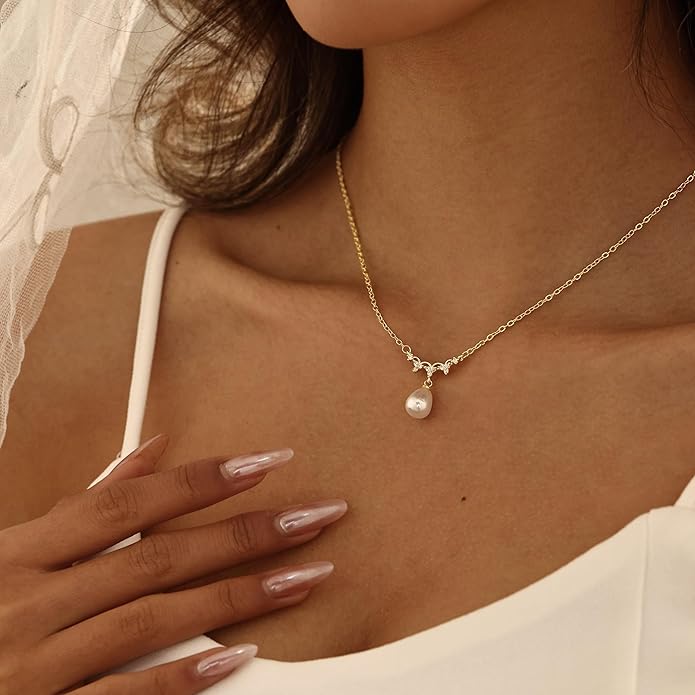 Pearl Necklaces for Women Trendy,14k Gold Plated Pearl Pendant Necklace Dainty Wedding Necklace Small Cute Gold Choker Necklace for Women Non Tarnish Gold Prom Jewelry Fashion Bridesmaids Gifts